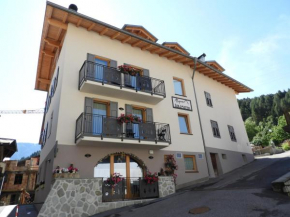 Aparthotel Dolomites Living&Relax Commezzadura